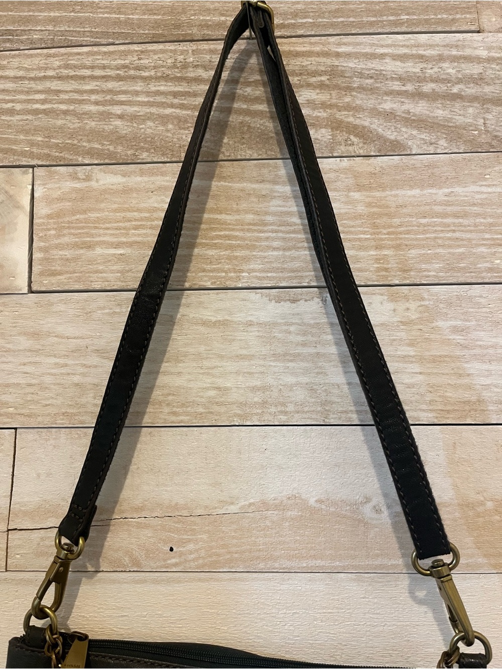 Fossil Green Leather Crossbody with Chain Detail - Picture 5 of 9